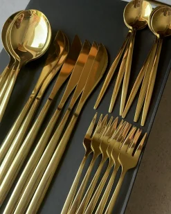 Outlet Beliani Set di 30 posate RIGATONI Oro