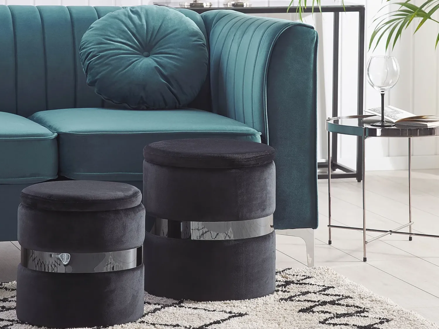 Discount Beliani Set di 2 pouf contenitore DORIS Velluto Nero Argento Nero