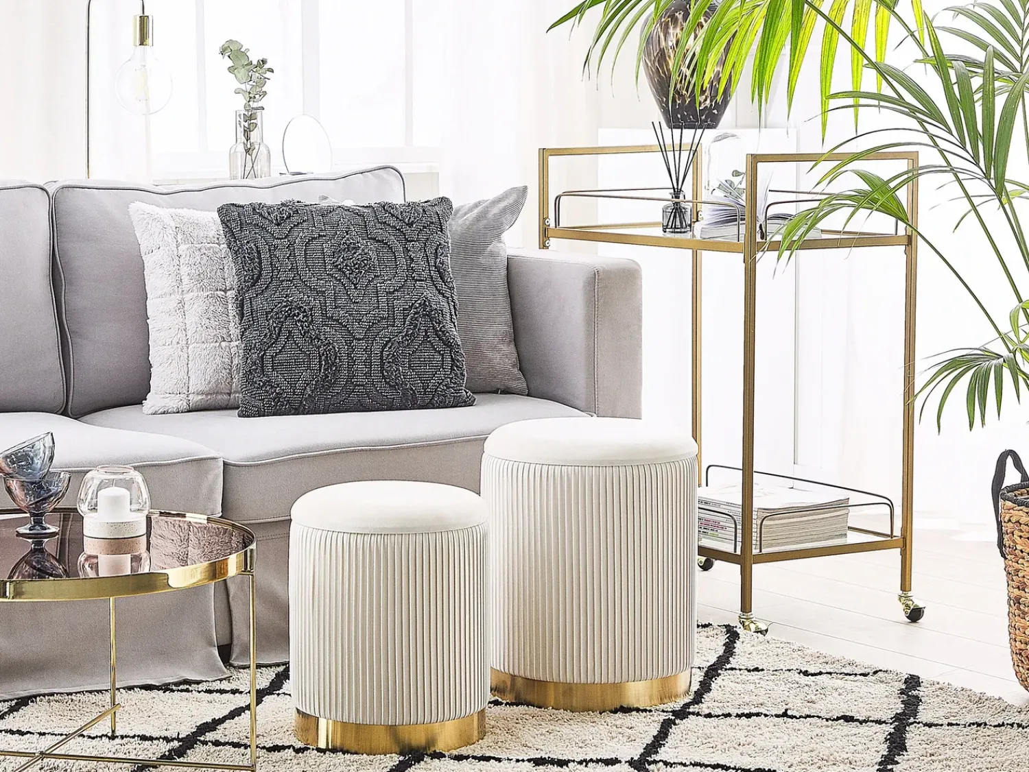 Outlet Beliani Set di 2 pouf contenitore MIRAMAR Velluto Bianco Bianco Oro