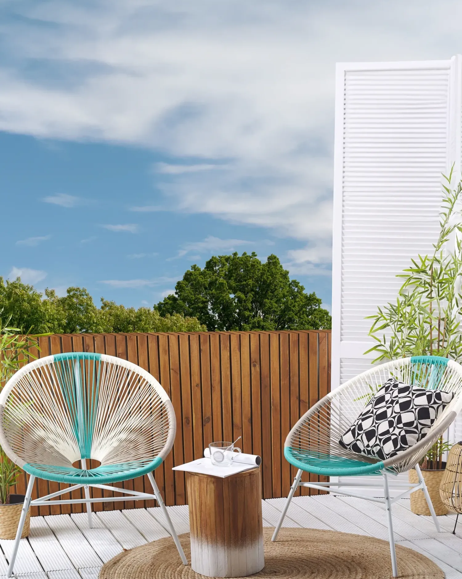 New Beliani Set di 2 sedie da giardino ACAPULCO Rattan sintetico (PE) Bianco Beige Bianco Blu Multicolore
