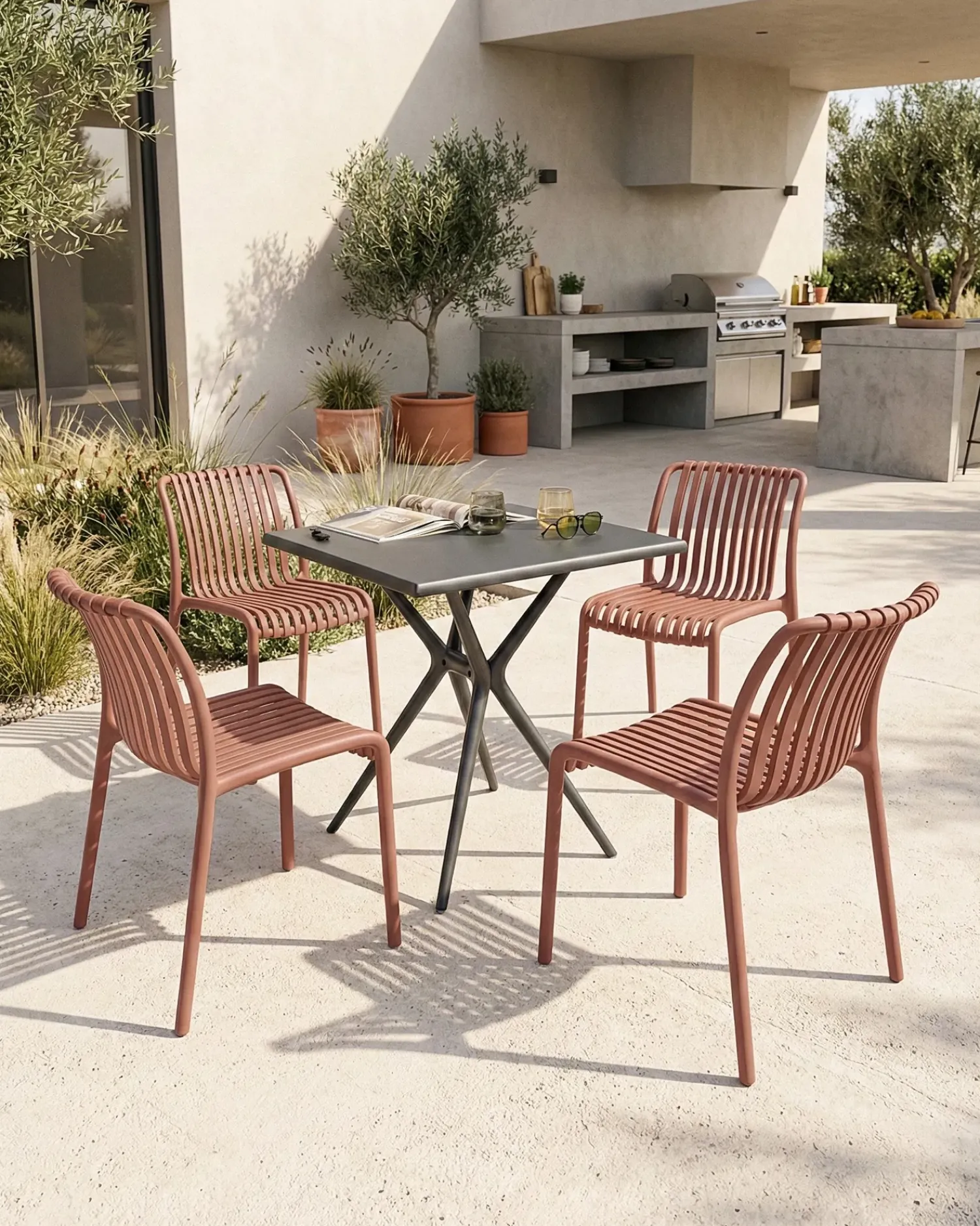Sale Beliani Set di 4 sedie da giardino ARICCIA chiaro Rosso
