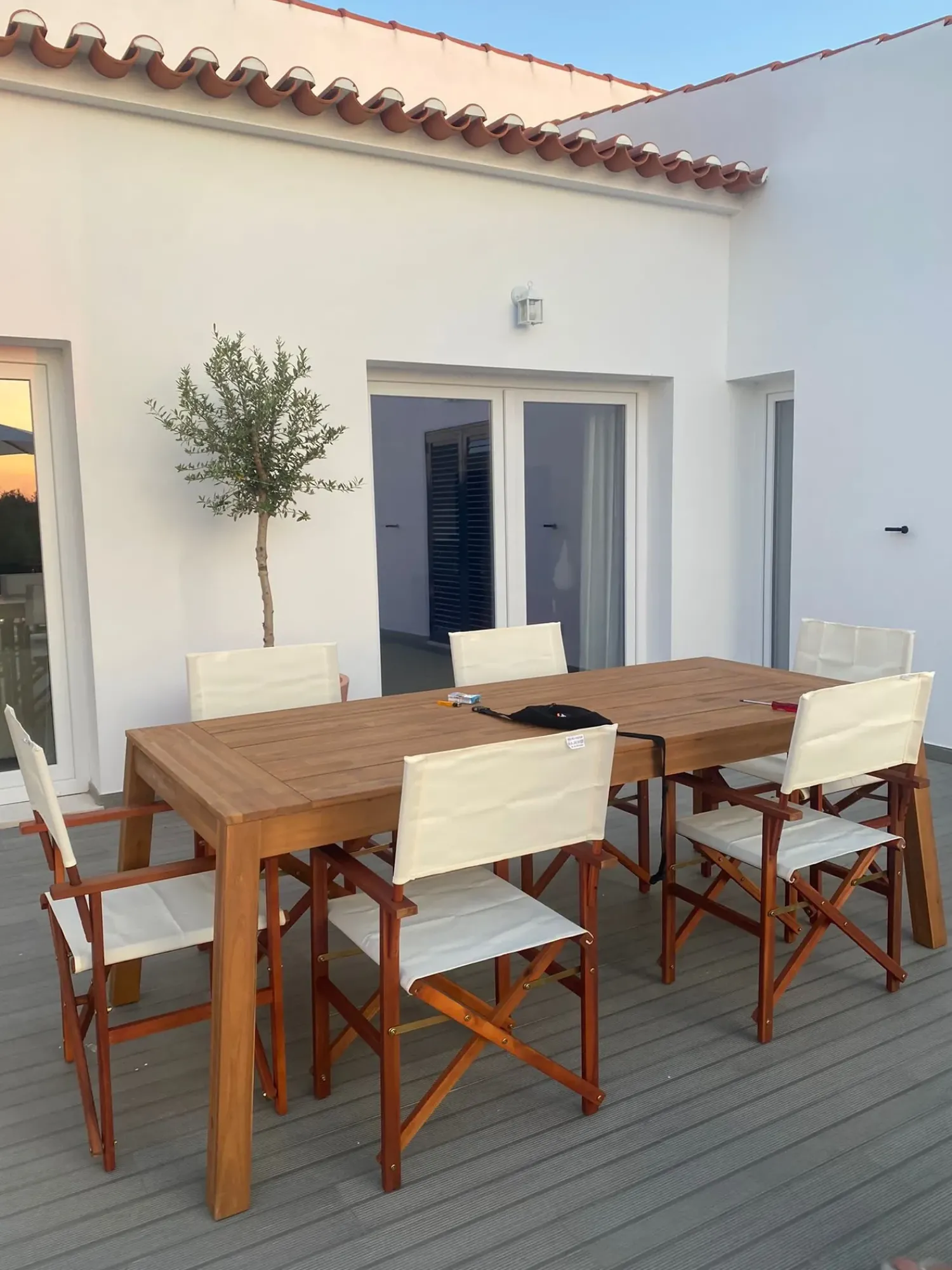 Hot Beliani Set di 2 sedie da giardino CINE Legno d'acacia Bianco sporco Bianco Marrone