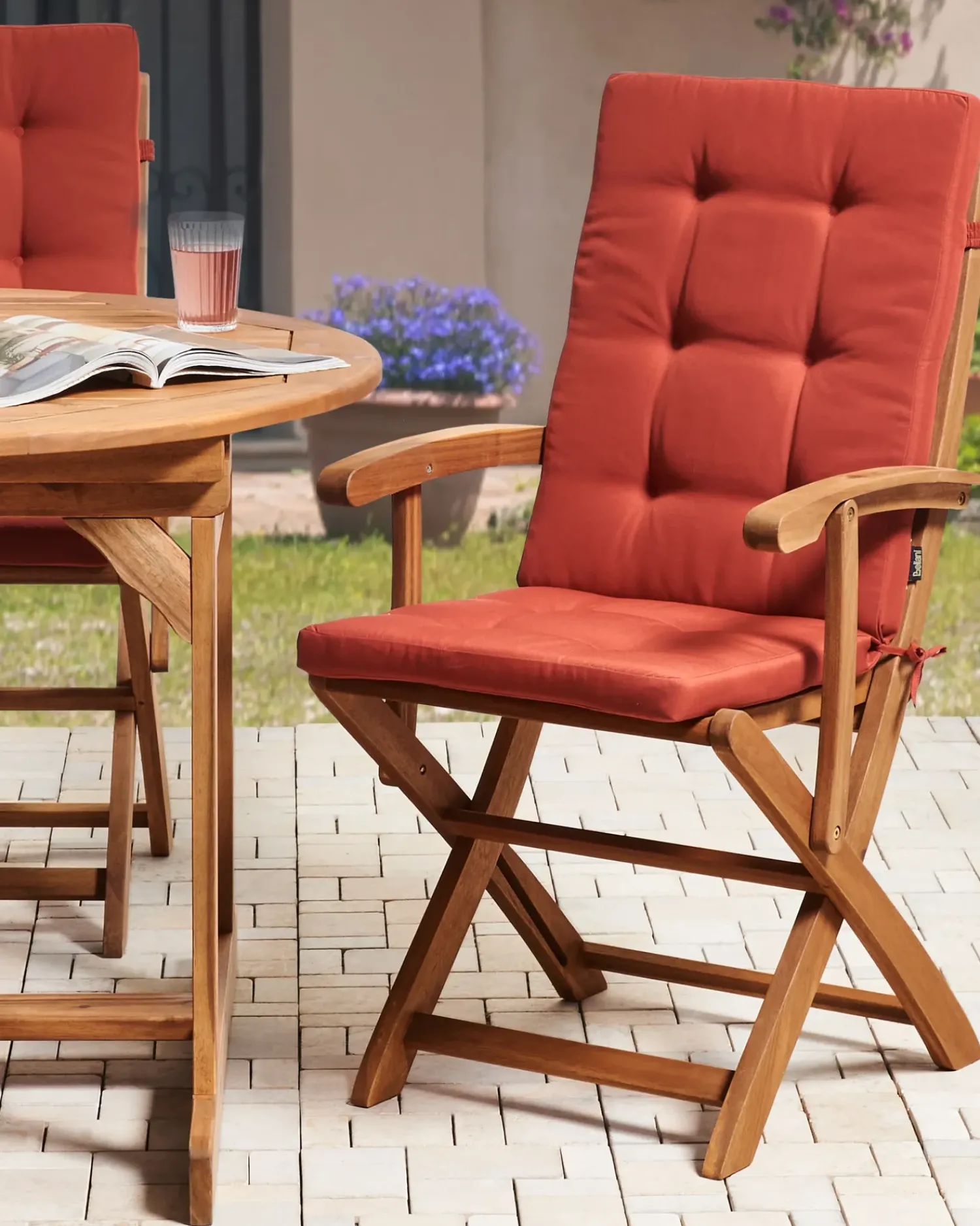 New Beliani MAUI PREMIUM Legno d'acacia Rosso Marrone Rosso