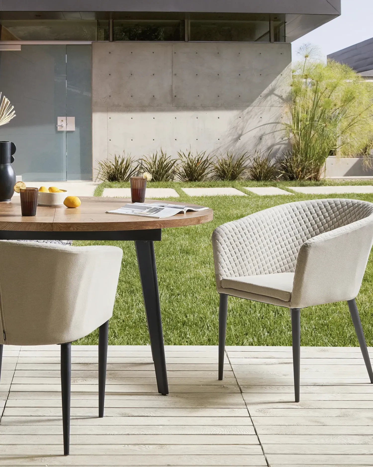 Hot Beliani Set di 2 sedie da giardino CURGOS Tessuto Beige Beige Nero