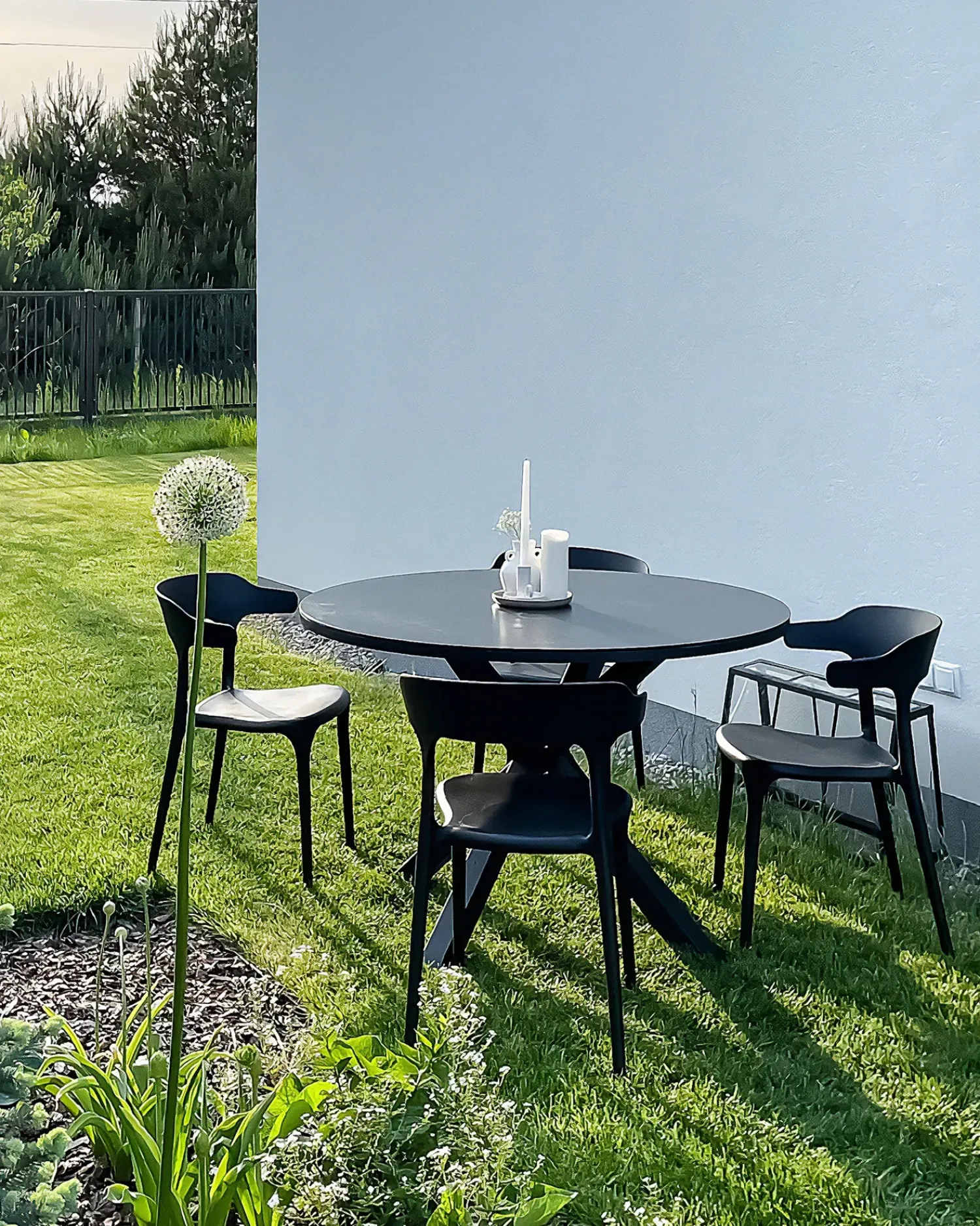 Clearance Beliani Set di 4 sedie da giardino GUBBIO Nero