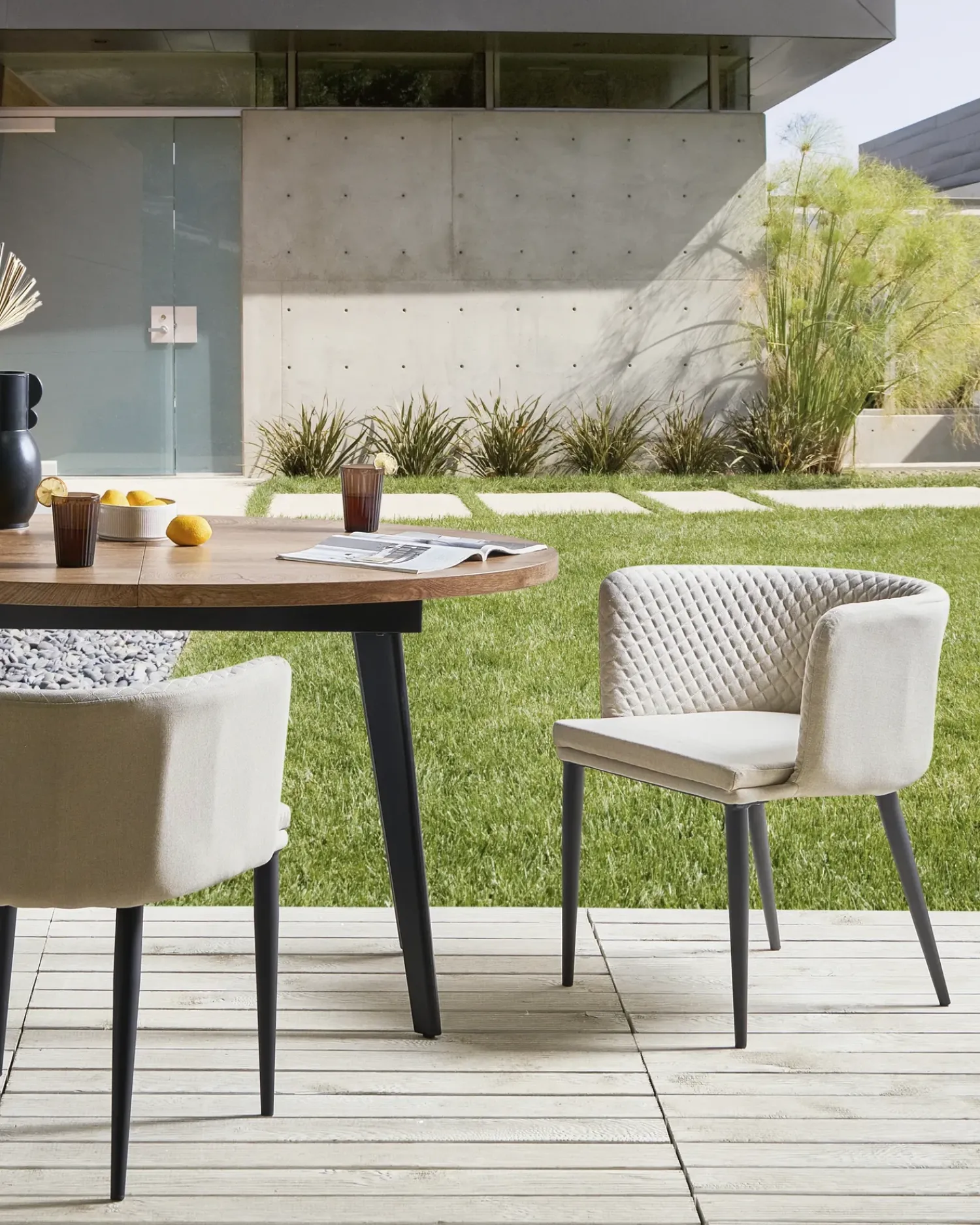 Sale Beliani Set di 2 sedie da giardino LIMASSON Tessuto Beige Beige Nero