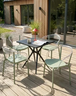 Discount Beliani Set di 4 sedie da giardino MALEVIZI Impilabile Verde chiaro Trasparente Verde