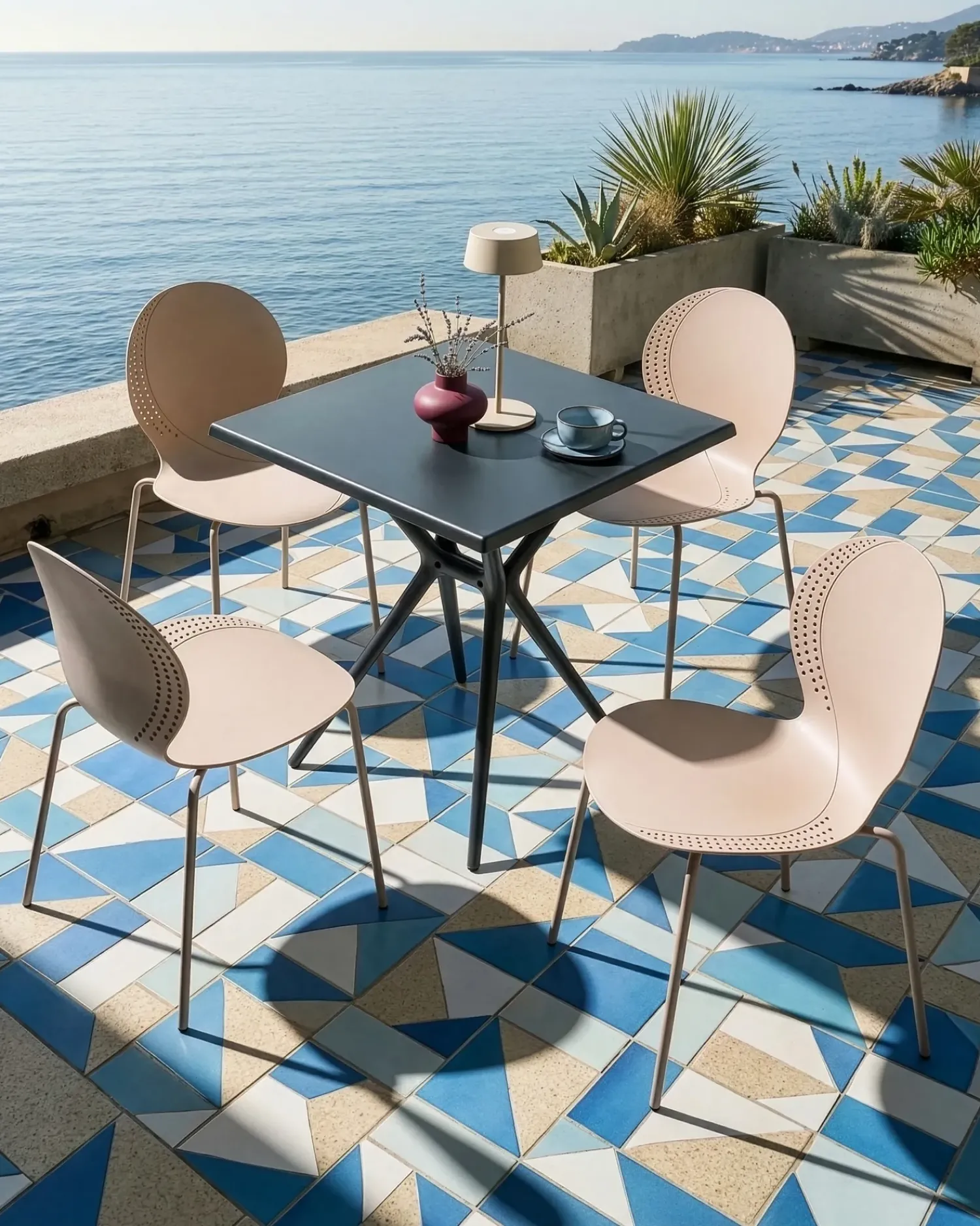 Online Beliani Set di 4 sedie da giardino MILOS Impilabile Beige