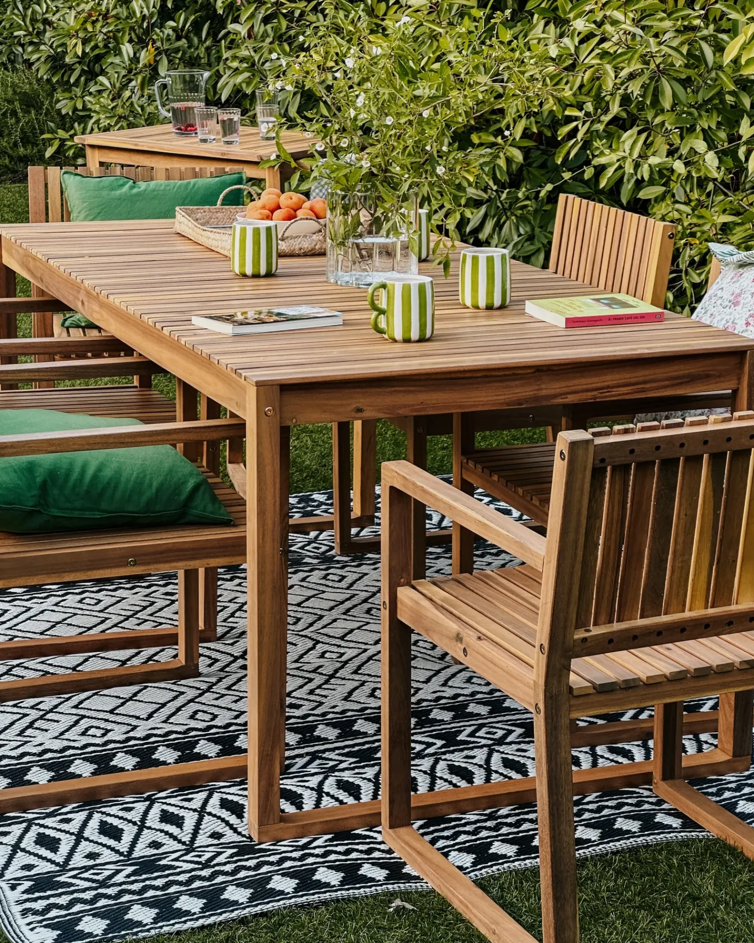 Outlet Beliani SASSARI II Legno di acacia certificato chiaro Marrone