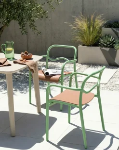 New Beliani Set di 2 sedie da giardino THASOS Materiale sintetico Verde Marrone Verde