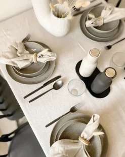 Hot Beliani Set di 16 stoviglie COSTMARY Gres porcellanato Grigio