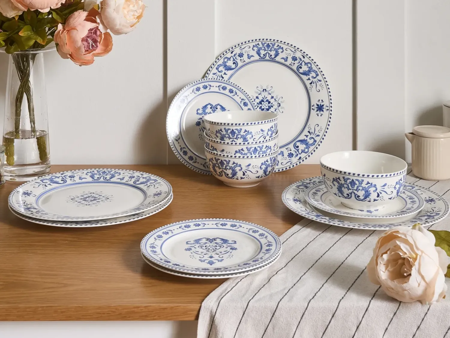 Outlet Beliani GALANGAL Porcellana Bianco/Blu Bianco Blu