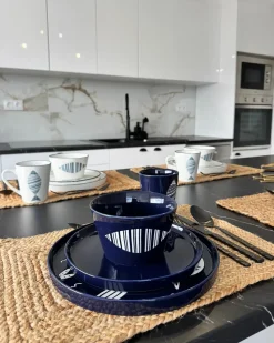 New Beliani Set di 16 stoviglie TAMARIND Porcellana Bianco/Blu Bianco Blu