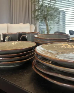 Sale Beliani Set di 16 stoviglie THYME Gres porcellanato Verde scuro Marrone Verde