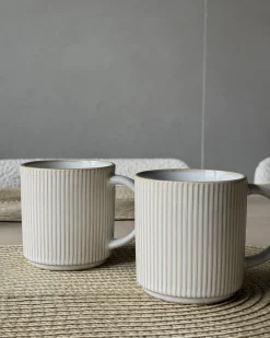 Outlet Beliani Set di 4 tazze MUGWORT Gres porcellanato chiaro Beige