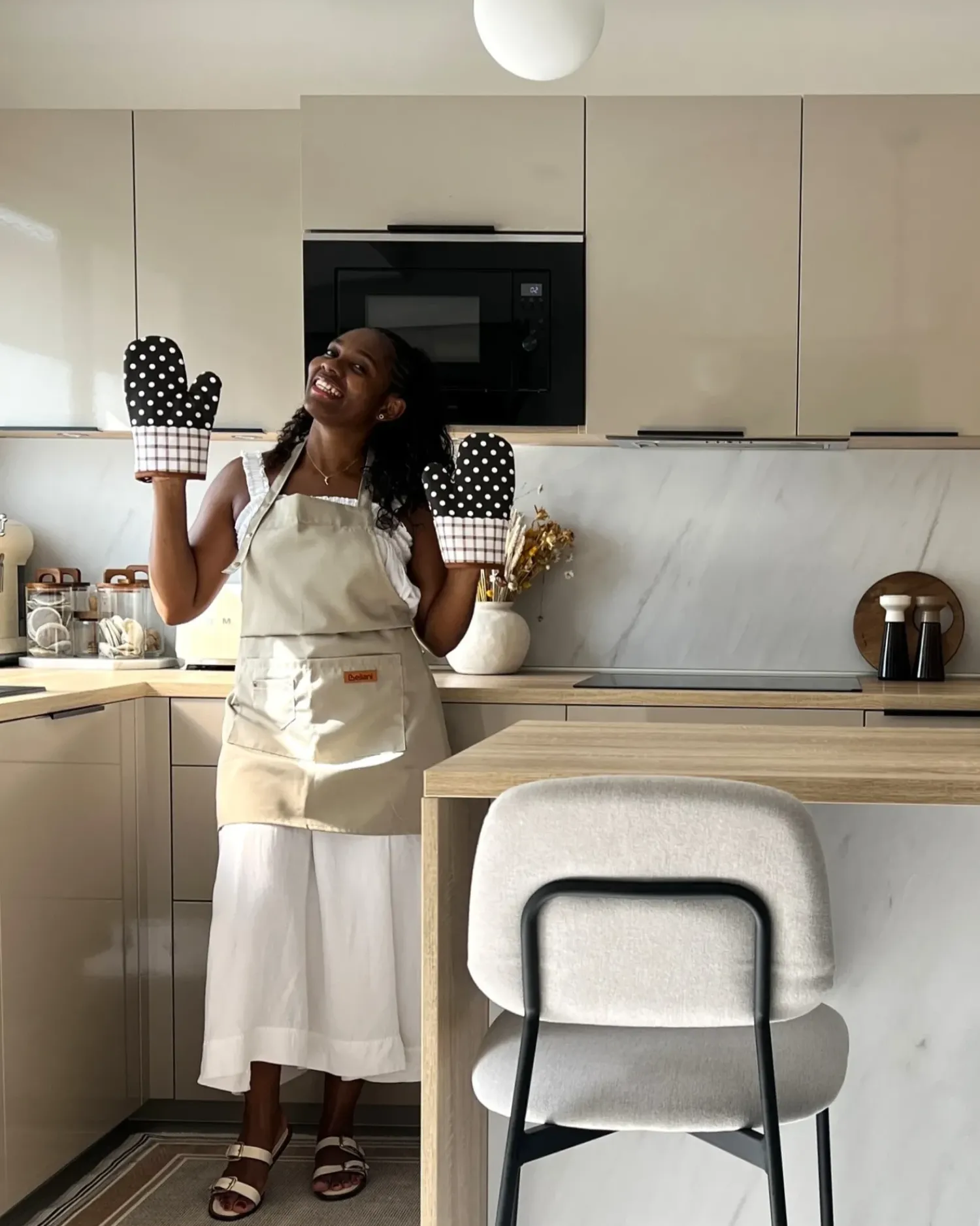 Best Beliani Set di Tessili da Cucina PISUM Beige Bianco Beige Marrone Nero