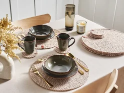 Discount Beliani Set di tovagliette e sottobicchieri PIPTURUS Iuta Naturale Beige Naturale