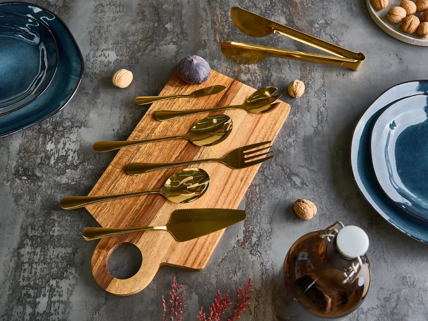 Clearance Beliani Set di 7 utensili da cucina ZITI Oro