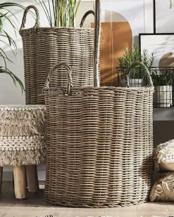 Outlet Beliani Set di 2 vasi da fiori in vimini BITOLA Rattan sintetico (PE) 40/48 cm Marrone