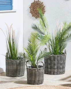Hot Beliani Set di 3 vasi da fiori in vimini NIKITI Rattan sintetico (PE) 29/35/40 cm Tortora Marrone