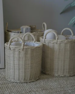 Sale Beliani Set di 3 vasi da fiori in vimini PENDULA Rattan sintetico (PE) 33/37/45 cm Naturale