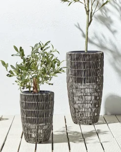 Outlet Beliani Set di 2 vasi per piante CHELONE Rattan sintetico (PE) 26/34 cm Marrone