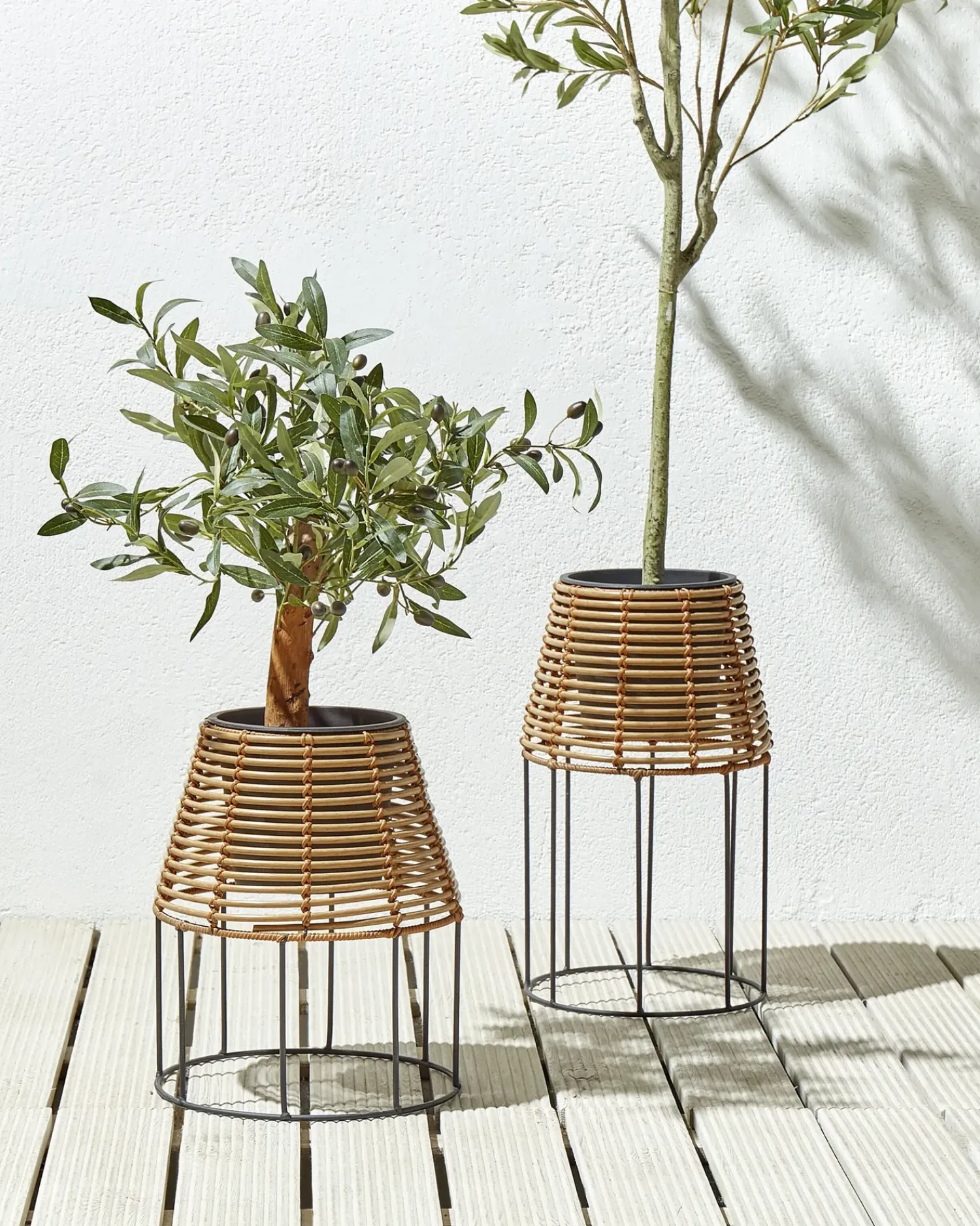 Best Beliani Set di 2 vasi rialzati per piante BORAGO Rattan sintetico (PE) 20/21 cm Naturale Marrone