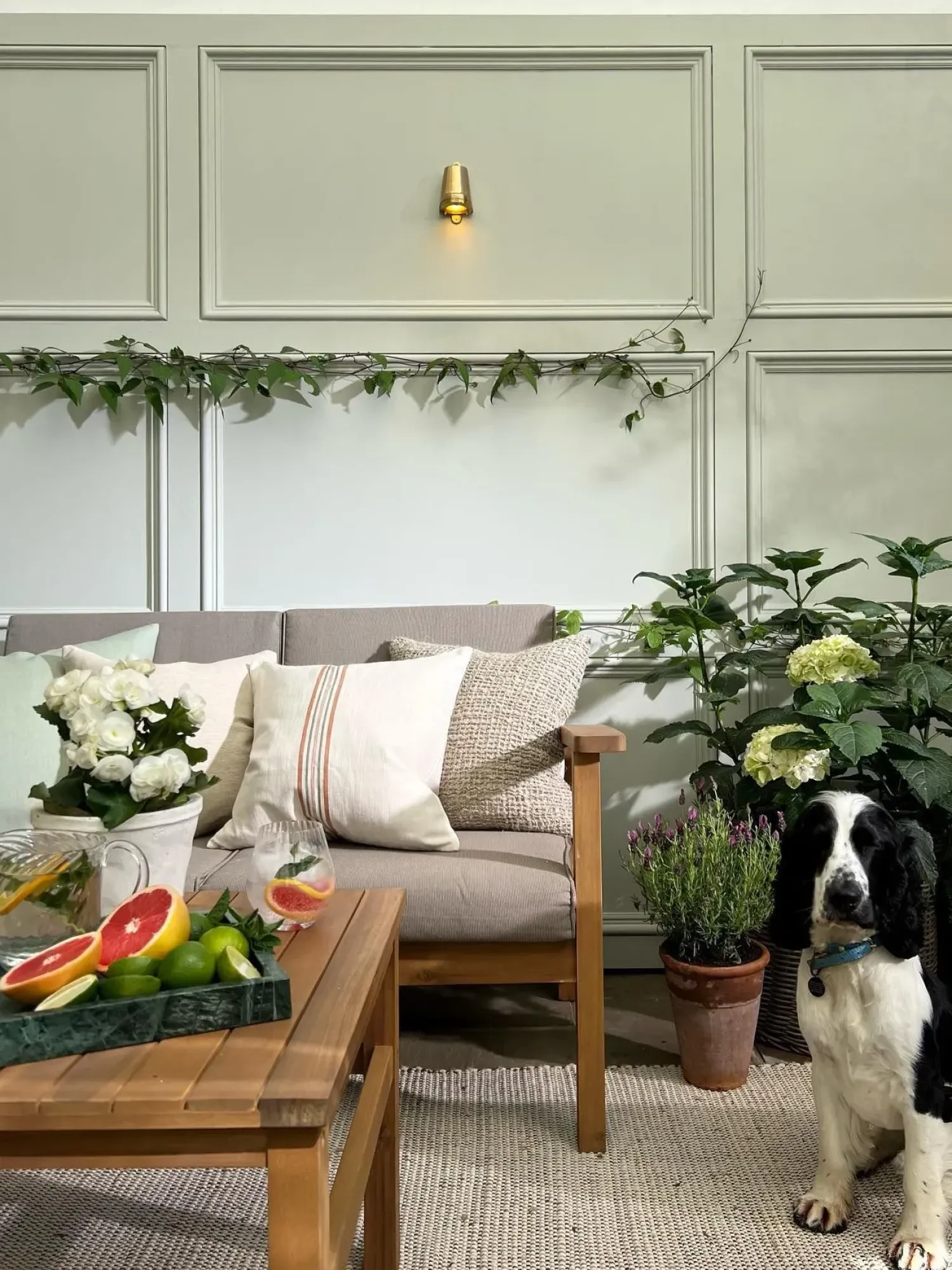 Online Beliani Set salotto da giardino con tavolo e pouf 4 posti MANILA Marrone chiaro Grigio Marrone