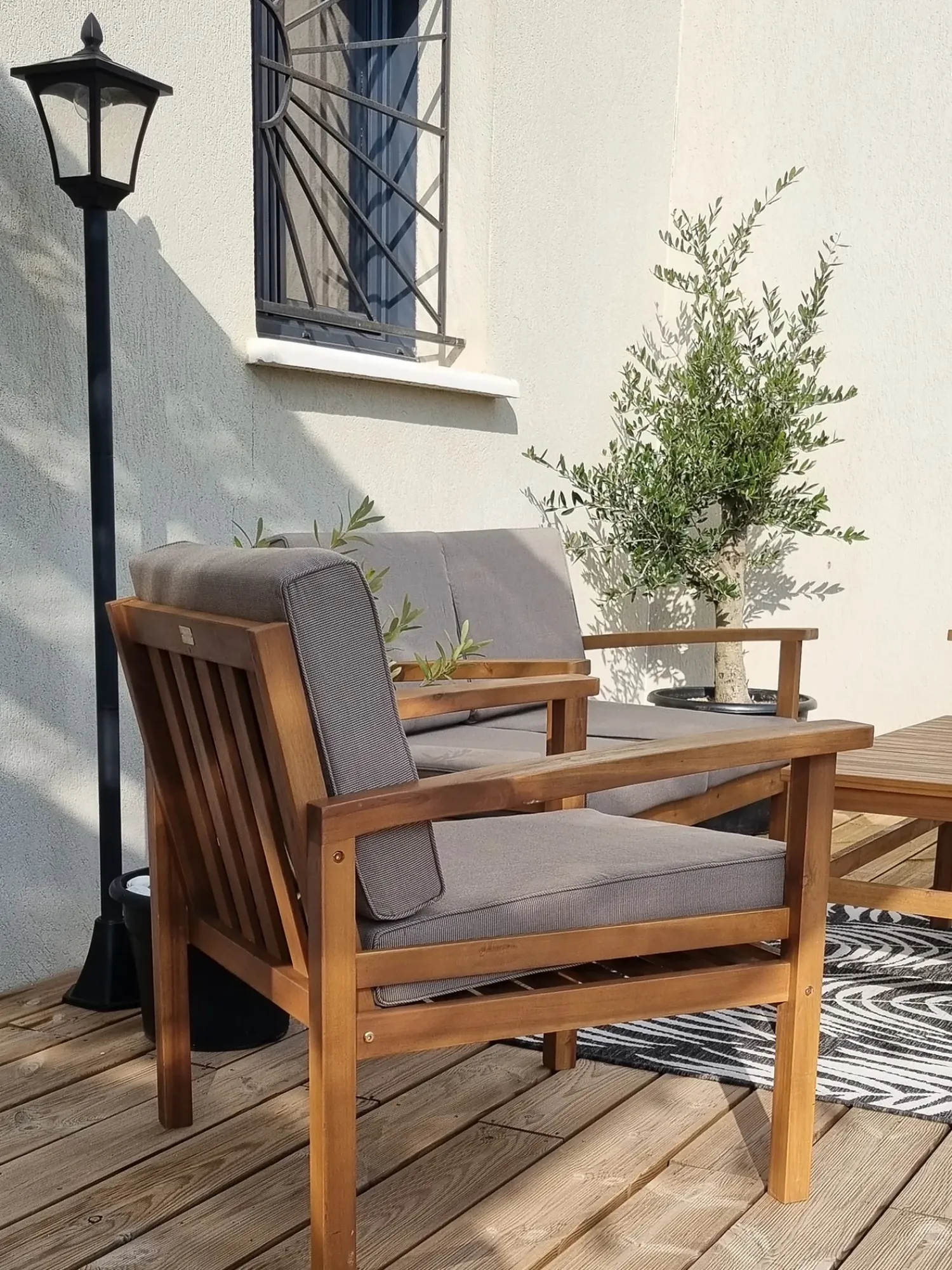 Online Beliani Set salotto da giardino con tavolo e pouf 4 posti MANILA Marrone chiaro Grigio Marrone