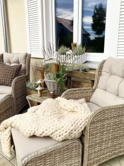 Clearance Beliani Set salotto da giardino con tavolo e pouf 2 posti PONZA Rattan sintetico (PE) Beige Beige Naturale