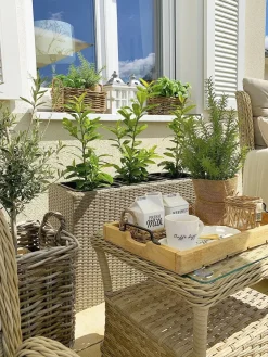 Clearance Beliani Set salotto da giardino con tavolo e pouf 2 posti PONZA Rattan sintetico (PE) Beige Beige Naturale