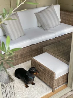 Online Beliani Set salotto da giardino con tavolo e pouf 5 posti BELLUNO Rattan sintetico (PE) Bianco Bianco Argento Marrone