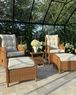 Discount Beliani Set salotto da giardino con tavolo e pouf 2 posti PONZA Rattan sintetico (PE) Marrone Bianco Marrone