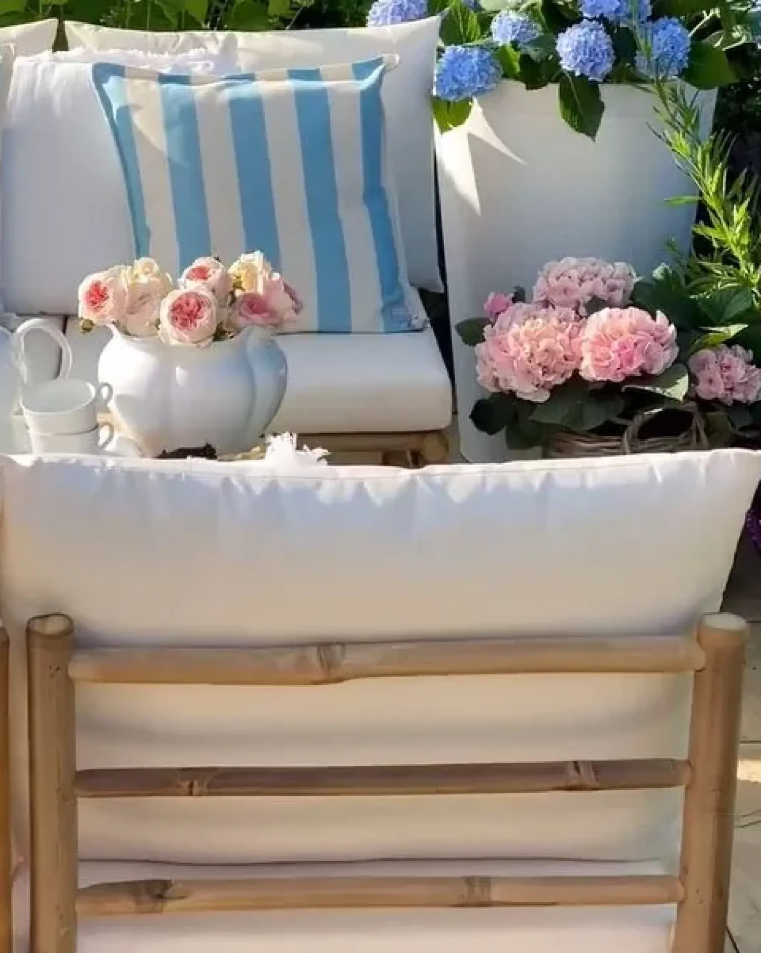 Hot Beliani Sezione a 1 posto da giardino CERRETO Bambù Bianco sporco Bianco Marrone