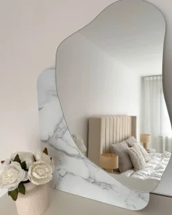 Clearance Beliani Specchio ARVERT 60 cm 80 cm Marmo Bianco