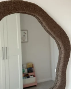Sale Beliani Specchio BLISMES 79 cm 80 cm Bouclé Marrone