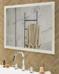 Sale Beliani Specchio da bagno con luce LED ADOUR 80 cm 60 cm Argento