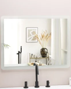 Outlet Beliani Specchio da bagno con luce LED CORROY 80 cm 60 cm Argento