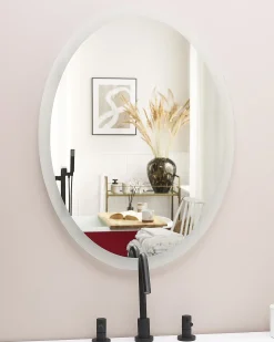 Sale Beliani Specchio da bagno con luce LED VIRIAT 60 cm 80 cm Argento