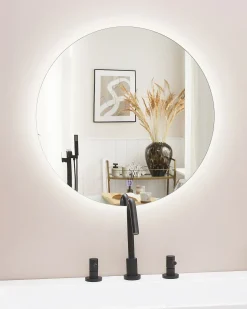 Sale Beliani Specchio da bagno con luce LED CALLAC 60 cm 60 cm Argento