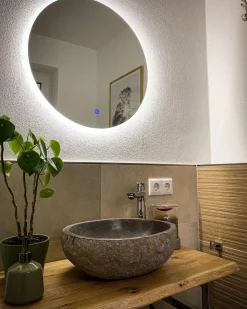 Sale Beliani Specchio da bagno con luce LED CALLAC 60 cm 60 cm Argento