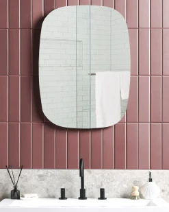 Hot Beliani Specchio da bagno con luce LED BERGERAC 58 cm 78 cm Argento