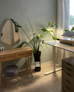Hot Beliani Specchio da bagno con luce LED BETHUNE 58 cm 78 cm Argento