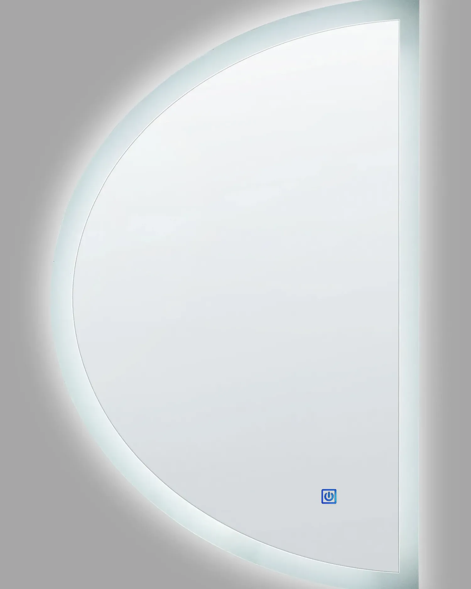 Outlet Beliani Specchio da bagno con luce LED BEZONS 49 cm 80 cm Argento