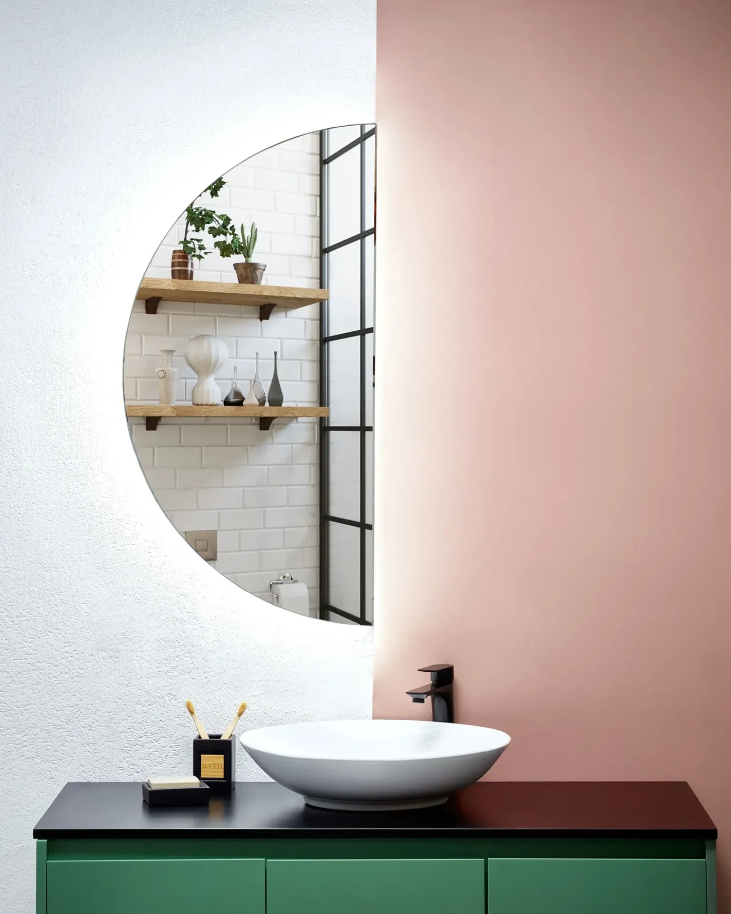 Online Beliani Specchio da bagno con luce LED LOUE 50 cm Argento