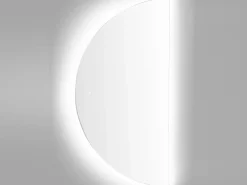 Discount Beliani Specchio da bagno con luce LED LOUE 60 cm Argento