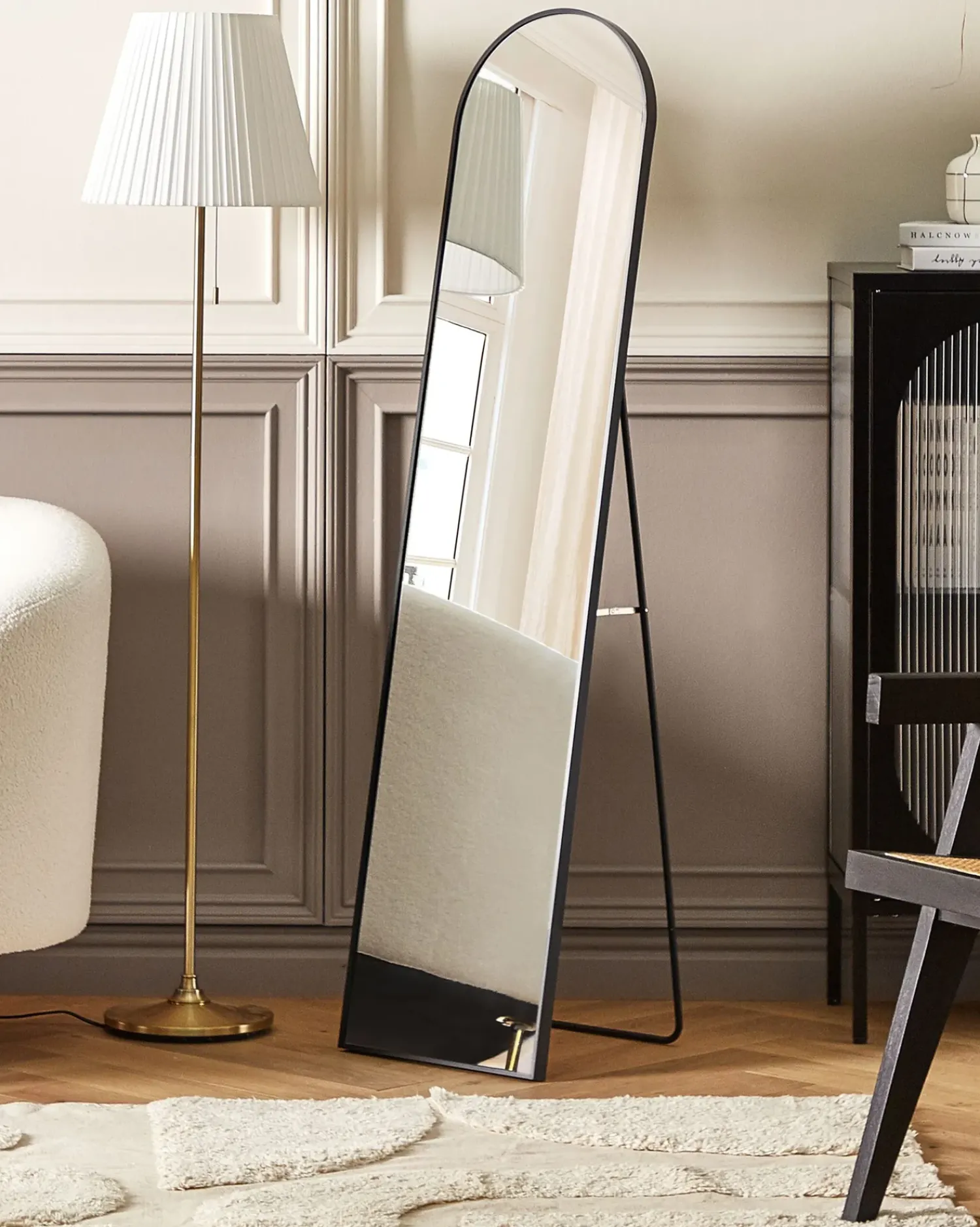 Beliani Specchio da terra BAGNOLET 150 cm Metallo Nero