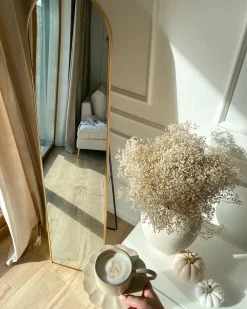 Hot Beliani Specchio da terra BAGNOLET 150 cm Metallo Oro