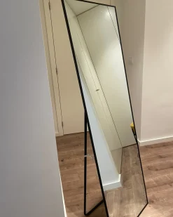 New Beliani Specchio da terra BEAUVAIS 156 cm Metallo Nero