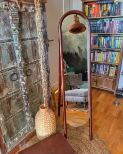 Discount Beliani Specchio da terra CHELLES 150 cm Legno di Paulownia scuro Marrone
